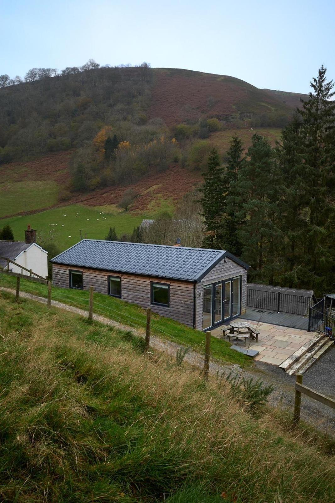 The Lodge Llangollen Exterior foto